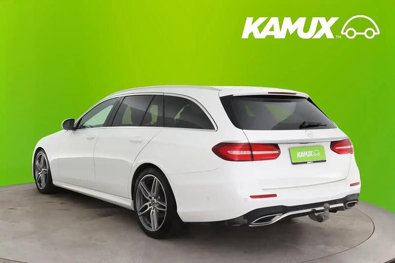 Käytetty Mercedes E200 Business 150 HP (110 kW) 2018 Valkoinen Farmari