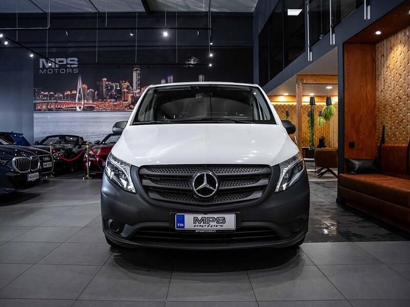 Käytetty Mercedes Vito 190 HP (139 kW) 2022 Valkoinen Van
