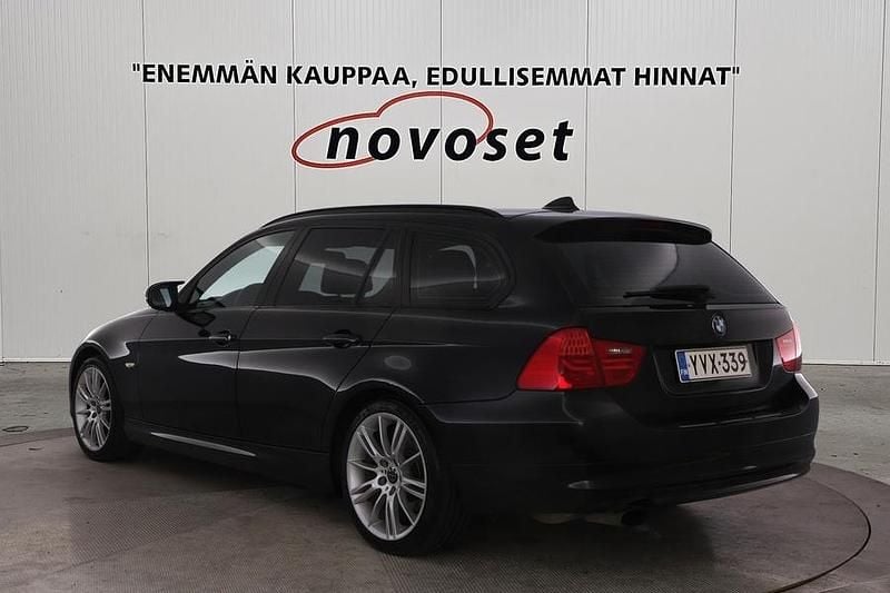Käytetty BMW 318 143 HP (105 kW) 2011 Musta Farmari