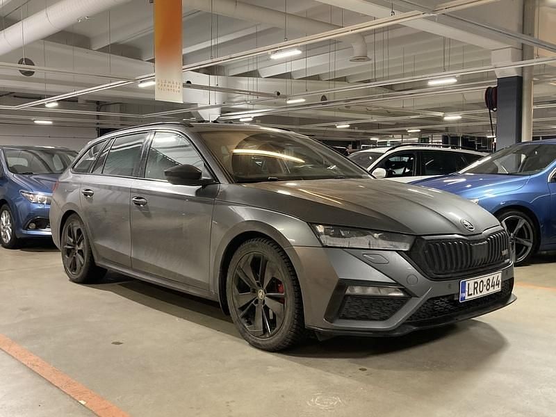 Käytetty 2023 Skoda Octavia RS Farmari | 36 990 € - Kuva 1/4