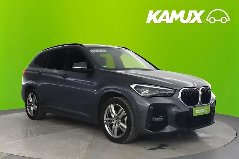 Hopea / harmaa Käytetty 2021 BMW X1 M Sport Katumaasturi | 24 800 € (Hyvä tarjous) - Kuva 1/4