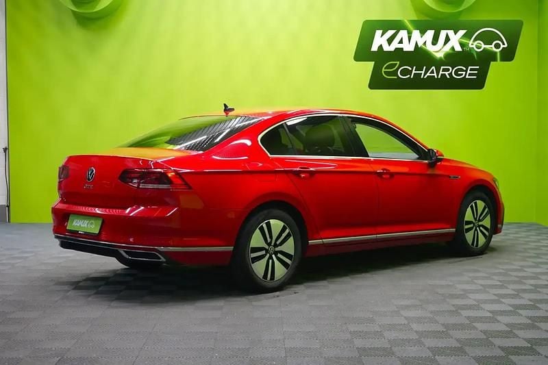 Käytetty VW Passat GTE 218 HP (160 kW) 2020 Punainen Sedan