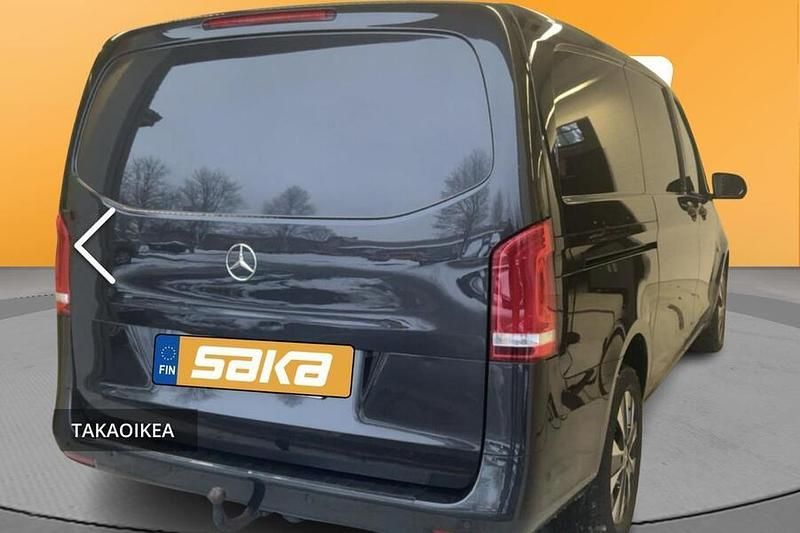 Käytetty Mercedes Vito 190 HP (139 kW) 2020 Van