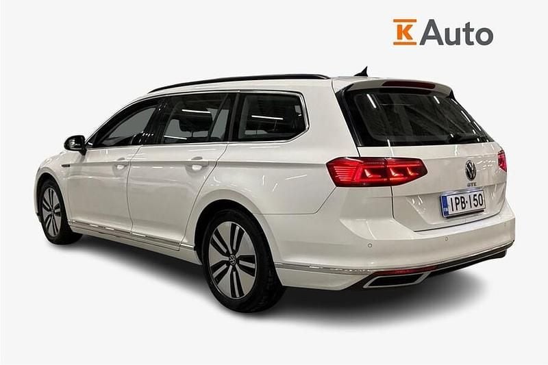 Käytetty VW Passat Business 218 HP (160 kW) 2022 Farmari