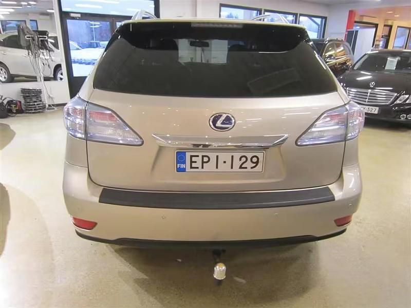Käytetty Lexus RX450h 249 HP (183 kW) 2011 Katumaasturi
