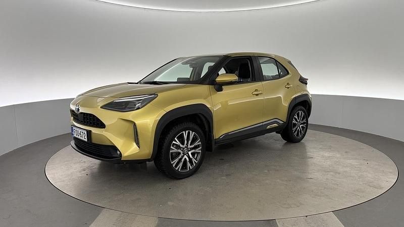 Käytetty 2021 Toyota Yaris Cross Active Katumaasturi | 25 490 € (Hieman kallis) - Kuva 1/4