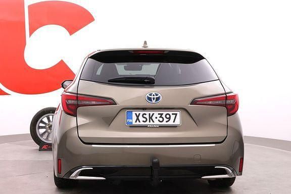 Käytetty Toyota Corolla Edition 140 HP (102 kW) 2024 Oxide bronze (6x1) Farmari