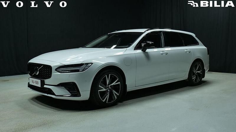Valkoinen Käytetty 2025 Volvo V90 Plus Farmari | 48 800 € (Kallis) - Kuva 1/3