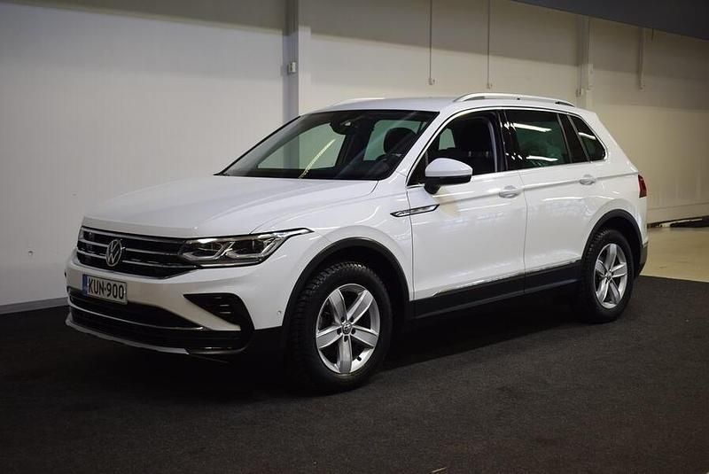 Käytetty 2021 VW Tiguan Style Katumaasturi | 34 900 € (Kallis) - Kuva 1/4