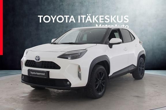 Valkoinen Käytetty 2021 Toyota Yaris Cross Active Katumaasturi | 21 990 € (Perustarjous) - Kuva 1/4
