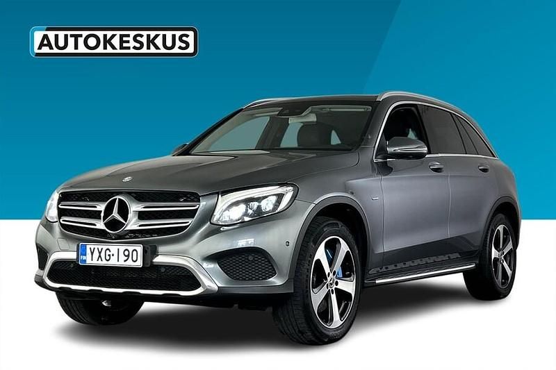 Harmaa Käytetty 2017 Mercedes GLC350 Business Katumaasturi | 23 900 € (Perustarjous) - Kuva 1/2
