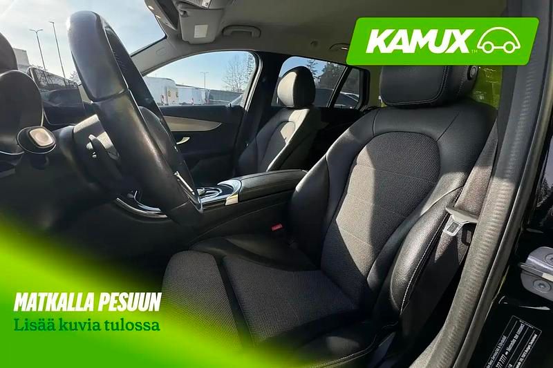 Käytetty Mercedes C300e Business 211 HP (155 kW) 2020 Musta Farmari