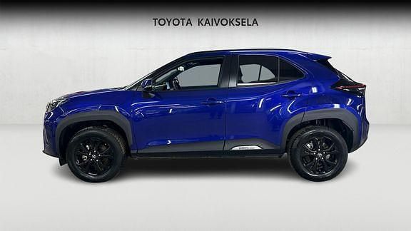 Käytetty Toyota Yaris Cross Plus 114 HP (83 kW) 2025 Sininen Katumaasturi