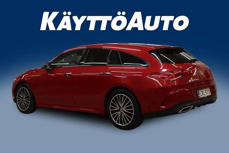 Käytetty Mercedes CLA250e Shooting Brake Business 160 HP (117 kW) 2022 Met. punainen Farmari