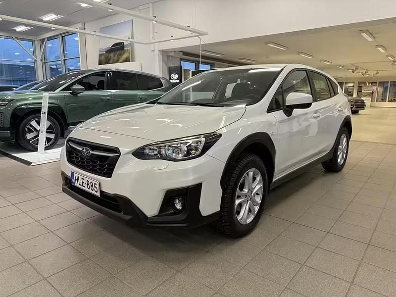 Käytetty Subaru XV 114 HP (83 kW) 2018 Valkoinen Katumaasturi