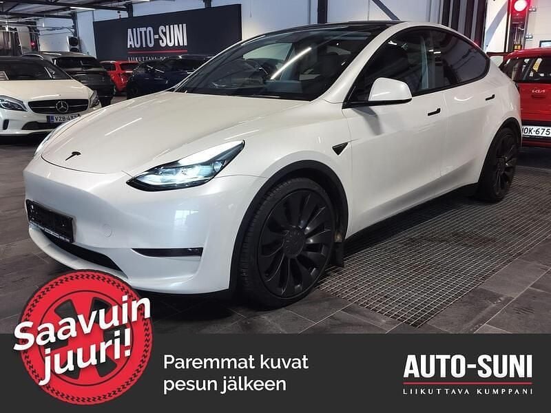 Käytetty Tesla Model Y Performance 336 kW (457 HP) 2023 Katumaasturi