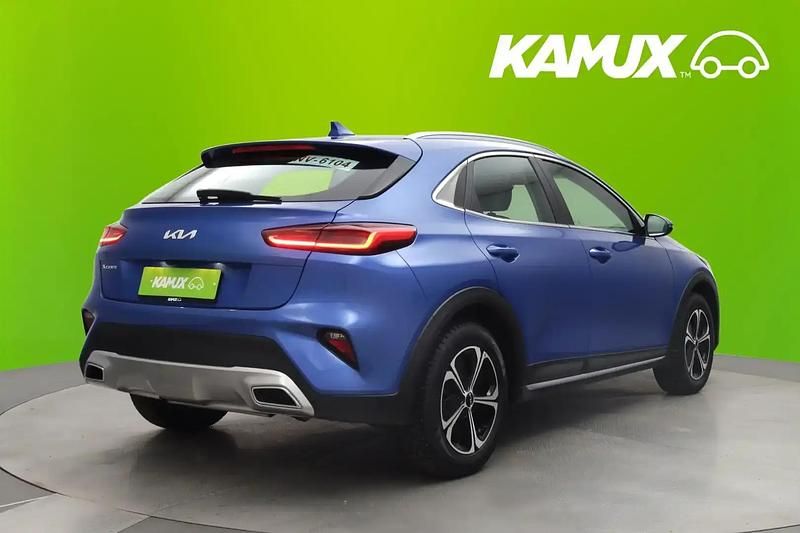 Käytetty Kia XCeed 105 HP (77 kW) 2021 Sininen Katumaasturi