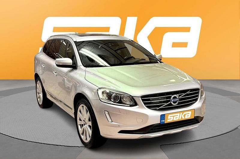 Käytetty Volvo XC60 Summum 190 HP (139 kW) 2016 Katumaasturi