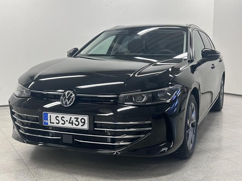 Käytetty VW Passat Elegance 272 HP (200 kW) 2025 Farmari