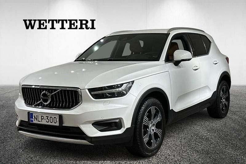 Käytetty 2019 Volvo XC40 Business Edition Katumaasturi | 32 900 € (Perustarjous) - Kuva 1/4