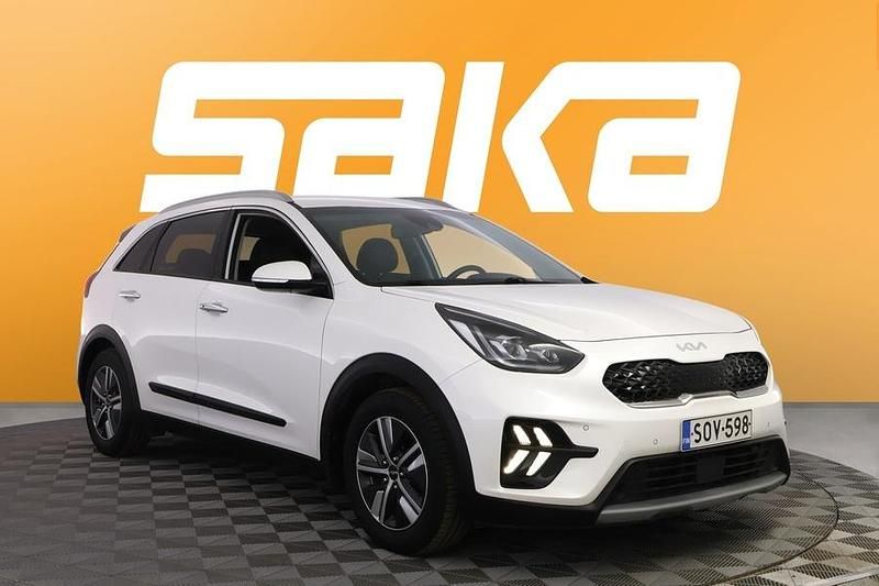 Käytetty Kia Niro Premium 140 HP (102 kW) 2022 Katumaasturi