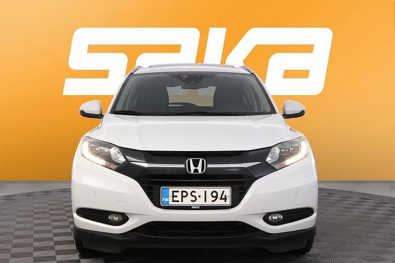 Käytetty Honda HR-V Executive 131 HP (96 kW) 2016 Katumaasturi