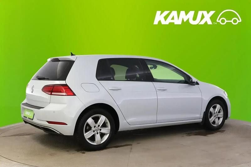 Käytetty VW Golf VII Comfortline 116 HP (85 kW) 2019 Valkoinen Sedan