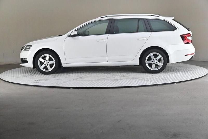 Käytetty Skoda Octavia G-TEC Business Line 131 HP (96 kW) 2020 Farmari