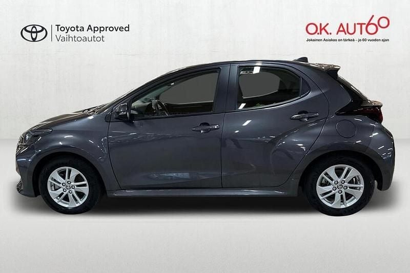 Käytetty Toyota Yaris Hybrid Active 116 HP (85 kW) 2024 Viistoperä