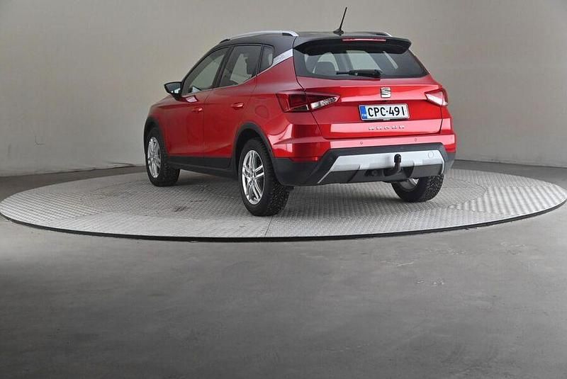 Käytetty Seat Arona XCELLENCE 110 HP (80 kW) 2021 Katumaasturi