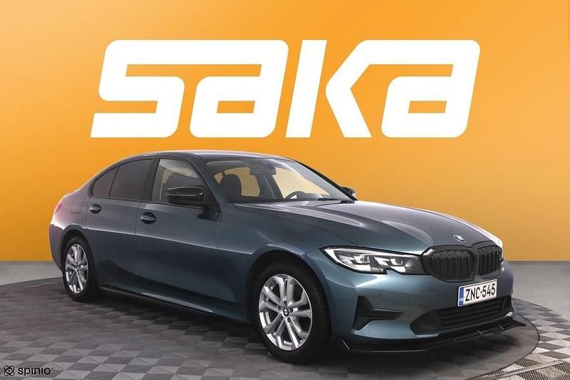 Käytetty 2020 BMW 320 Sport Line Sedan | 27 400 € (Kallis) - Kuva 1/3
