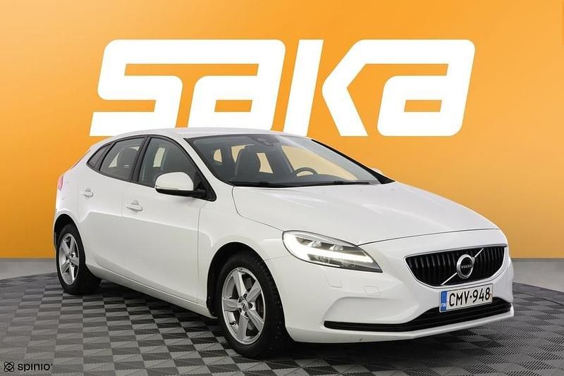 Käytetty 2019 Volvo V40 Business Edition Viistoperä | 21 280 € (Perustarjous) - Kuva 1/3