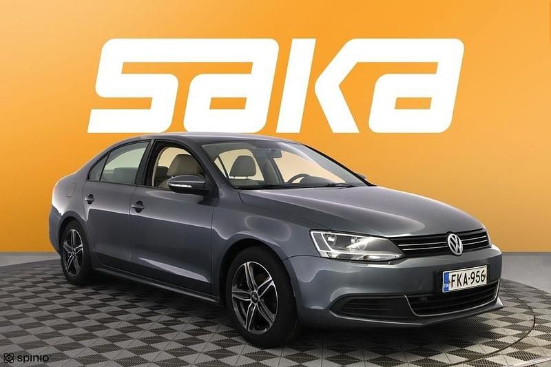 Käytetty 2011 VW Jetta Comfortline Sedan | 6 880 € (Perustarjous) - Kuva 1/3