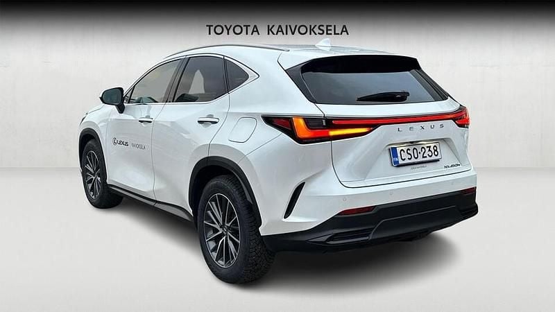 Käytetty Lexus NX450h+ Executive Line 306 HP (225 kW) 2025 Valkoinen Katumaasturi