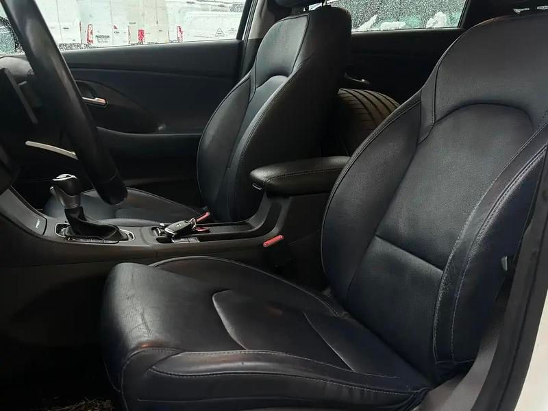 Käytetty Hyundai i30 Style 140 HP (102 kW) 2019 Valkoinen Farmari