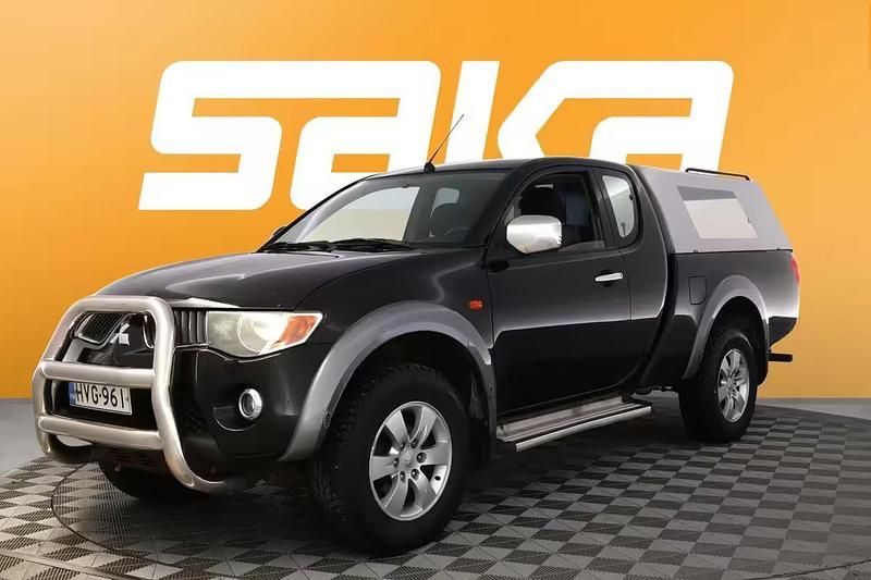 Käytetty Mitsubishi L200 Intense 136 HP (100 kW) 2007 Nouto