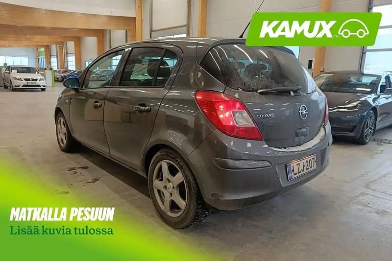 Käytetty Opel Corsa Enjoy 86 HP (63 kW) 2011 Hopea / harmaa Viistoperä