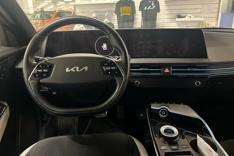 Käytetty Kia EV6 GT-Line 167 kW (228 HP) 2021 Punainen Katumaasturi