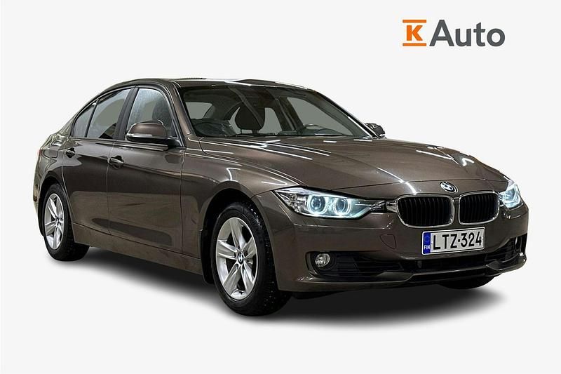 Käytetty BMW 320 184 HP (135 kW) 2013 Ruskea (beige) Sedan