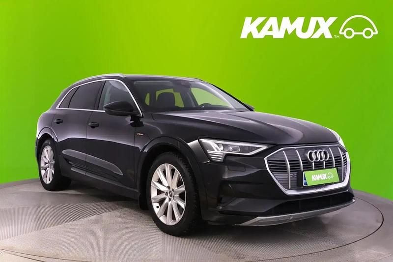 Käytetty Audi e-tron 313 HP (230 kW) 2020 Musta Katumaasturi