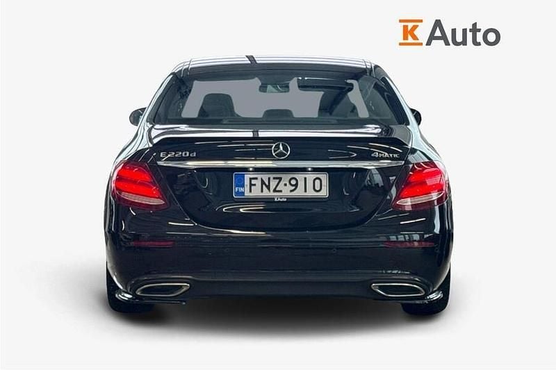 Käytetty Mercedes E220 Avantgarde 194 HP (142 kW) 2019 Sedan