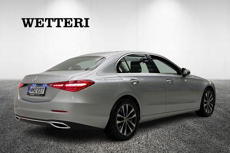 Käytetty Mercedes C300e Business 204 HP (150 kW) 2023 Harmaa Sedan