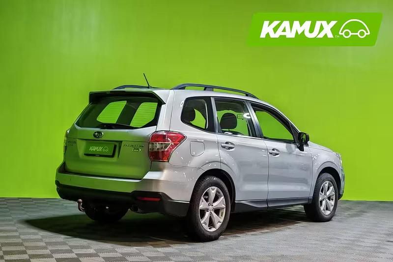 Käytetty Subaru Forester 2014 Katumaasturi