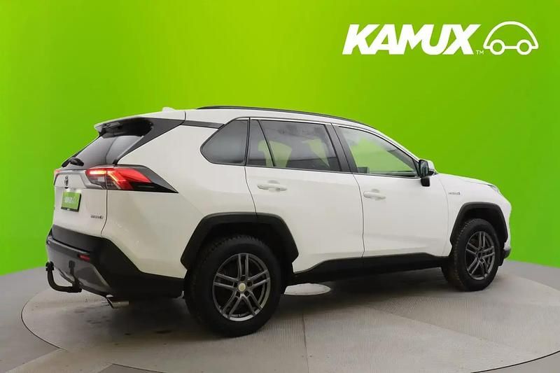 Käytetty Toyota RAV4 Hybrid Active 178 HP (130 kW) 2019 Valkoinen Katumaasturi