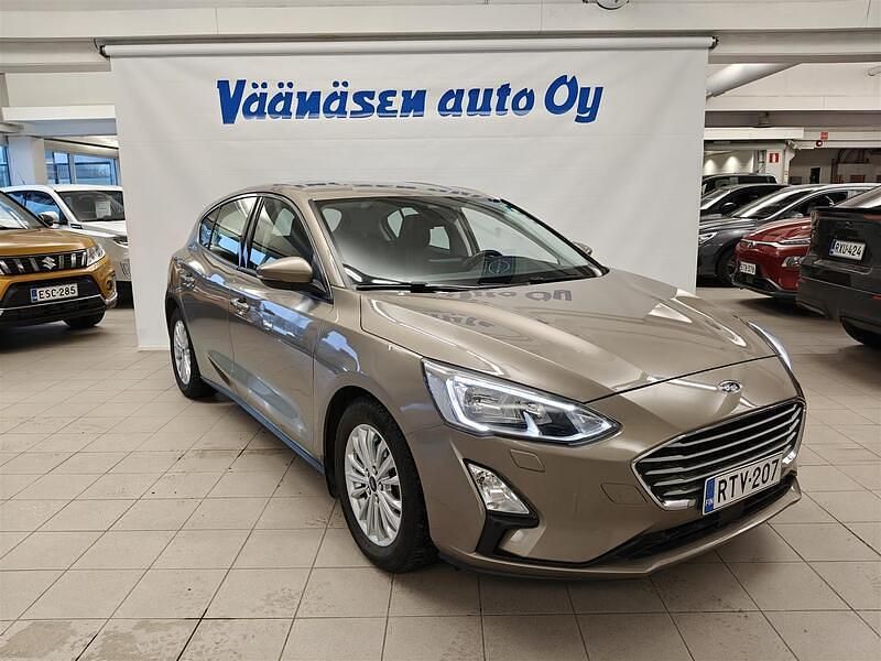 Käytetty Ford Focus Trend 125 HP (91 kW) 2019 Harmaa Viistoperä