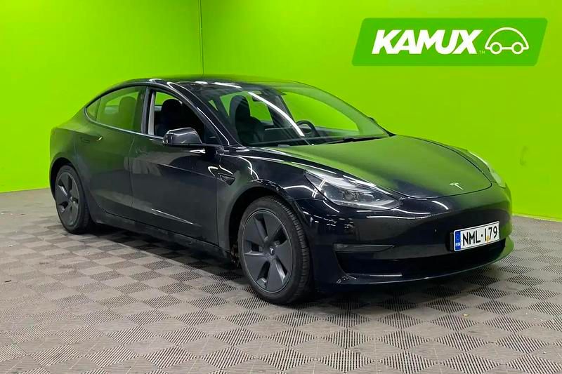 Musta Käytetty 2021 Tesla Model 3 Sedan | 27 490 € (Perustarjous) - Kuva 1/3