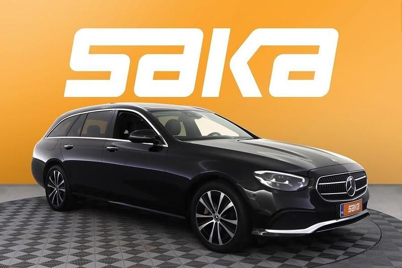 Käytetty Mercedes E300 Avantgarde 313 HP (230 kW) 2022 Farmari