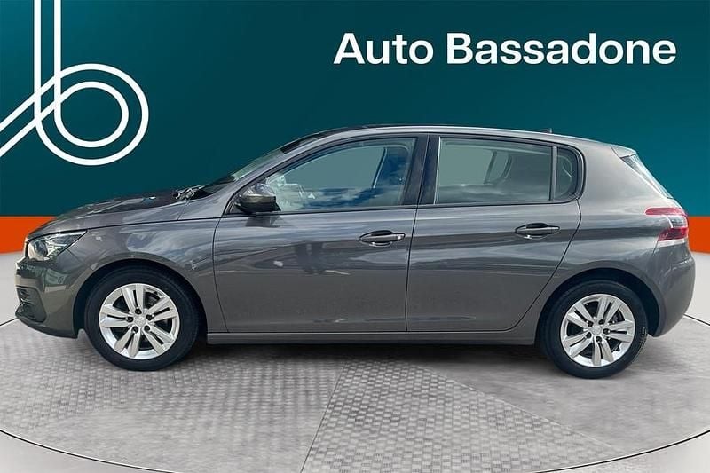Käytetty Peugeot 308 Active 131 HP (96 kW) 2019 Viistoperä