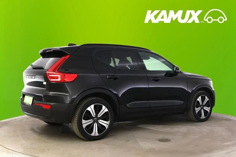 Käytetty Volvo XC40 Ultimate 169 kW (231 HP) 2023 Musta Katumaasturi