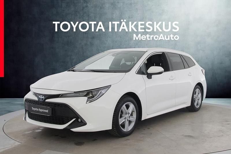 Käytetty Toyota Corolla Edition 122 HP (89 kW) 2022 Valkoinen Farmari